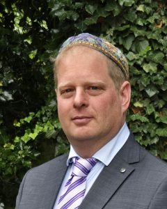 Rabbi Zohar headshot